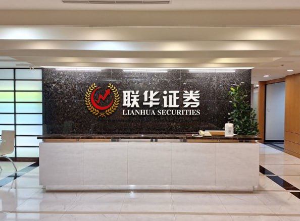 《杠杆与泡沫：君盈配资背后的资本迷思》